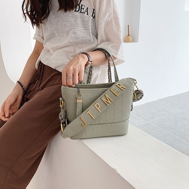 チェーンワイルドショルダーバッグファッションエインポータブルポータブルボディバッグの新しい小さなバッグ女性2020新しいバージョン Tiancai_Wing_Bag4753515