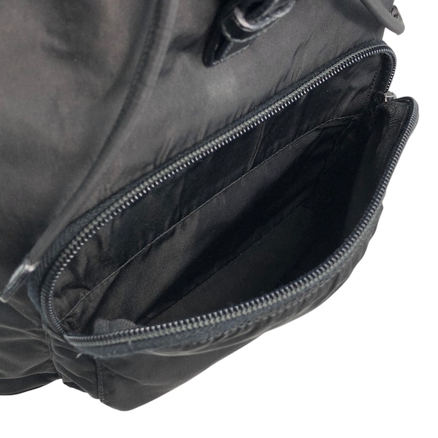 PRADA プラダ バックパック ブラック トライアングルロゴ フロントバックル ナイロン vintage ヴィンテージ オールド vwh35w