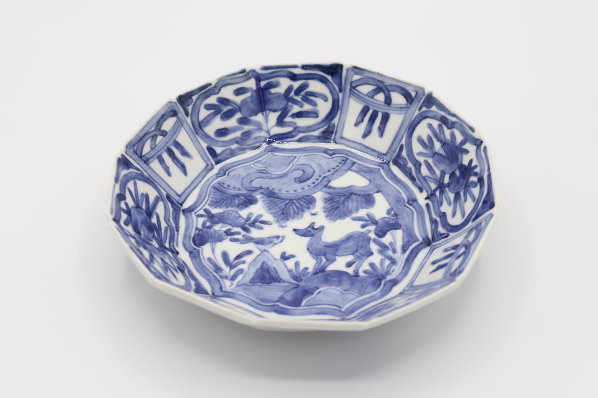 12角鉢 染付芙蓉手鹿小鳥図 | galleryサラ