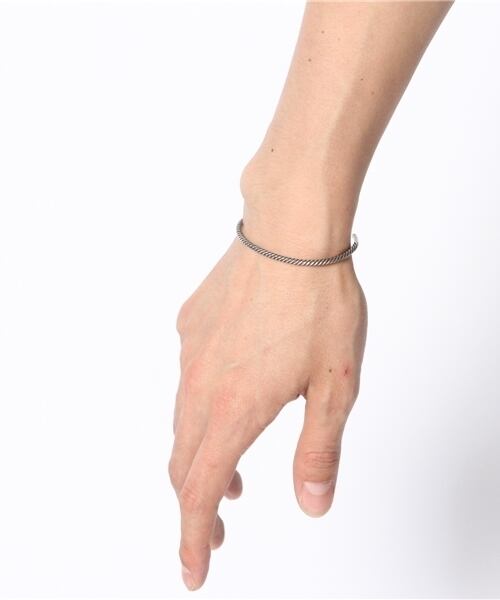 THEFT セフト NARROW TWIST BANGLE ナローツイストバングル