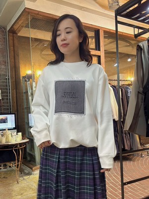 33℃　bc601702　ガクブチ刺繍バッチロゴポンチpo