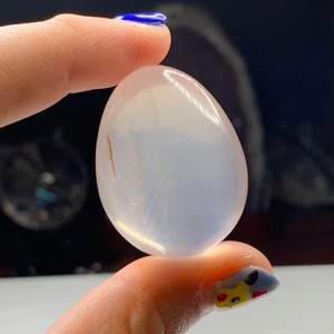 4.透明度抜群スターローズクォーツ たまご