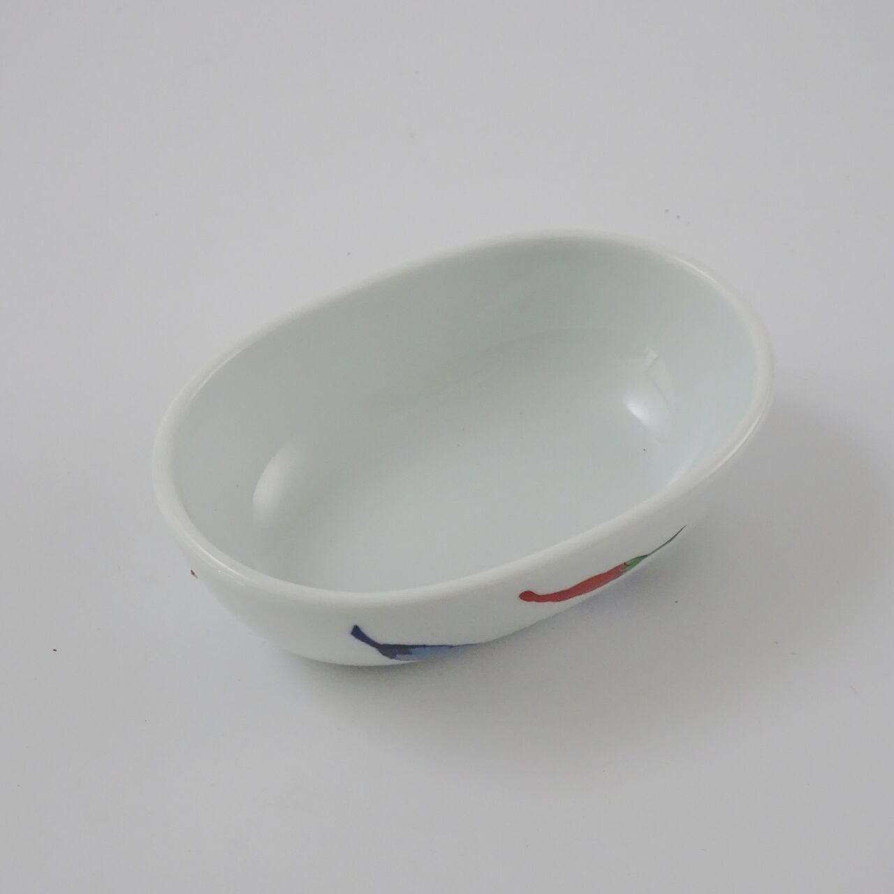 有田焼 錦三色こしょう絵 楕円型蓋物（ダンボール入） | 有田焼 かど