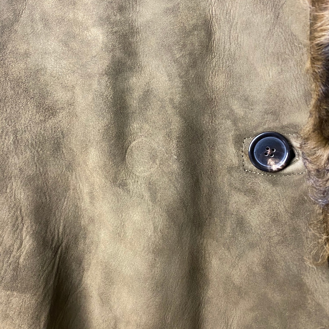 RALPH LAUREN mouton cape | NOIR ONLINE