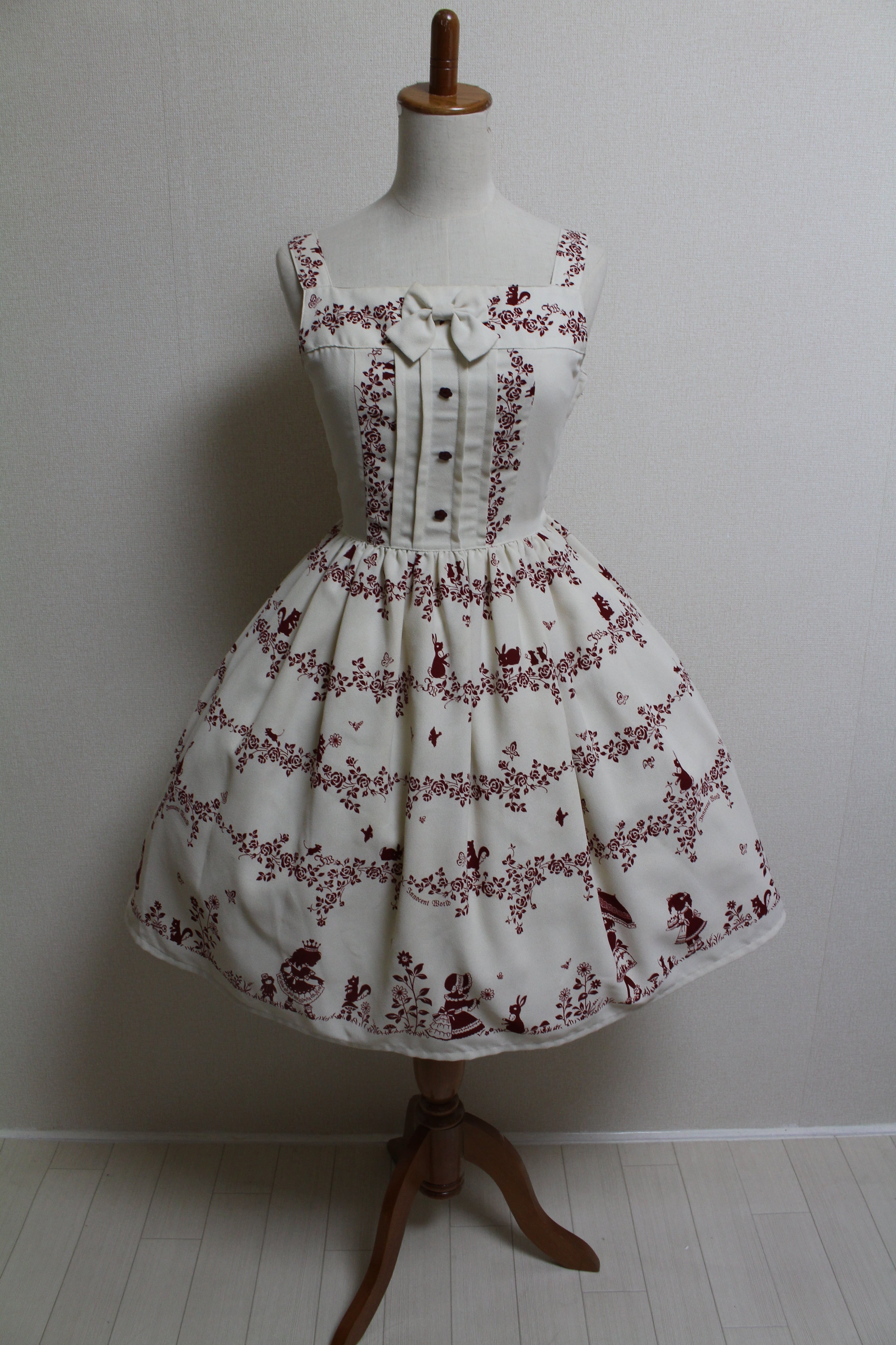 Innocent World おさんぽ柄JSK