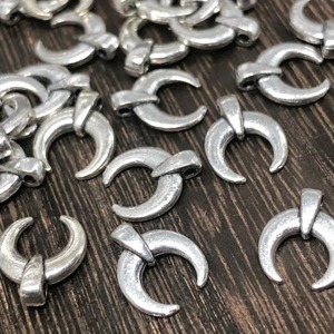 【2個】ミニホーンチャーム/ペンダント/牛/ムーン/月/三日月