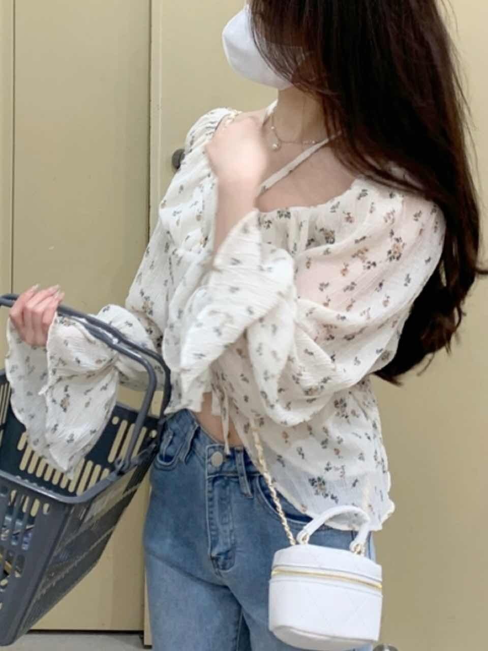 小花柄シフォンブラウス 透け感 ナチュラル セクシー 肌見せ カジュアル シアー おしゃれ 大人可愛い 大きいサイズ 韓国 Ch4373 可愛い大きいサイズ韓国レディースファッション通販 Chulachula チュラチュラ 小花柄シフォンブラウス 透け感 ナチュラル セクシー 肌見せ カジュアル シアー おしゃれ 大人可愛い 大きいサイズ 韓国 Ch4373 可愛い大きいサイズ韓国レディースファッション通販 Chulachula チュラチュラ