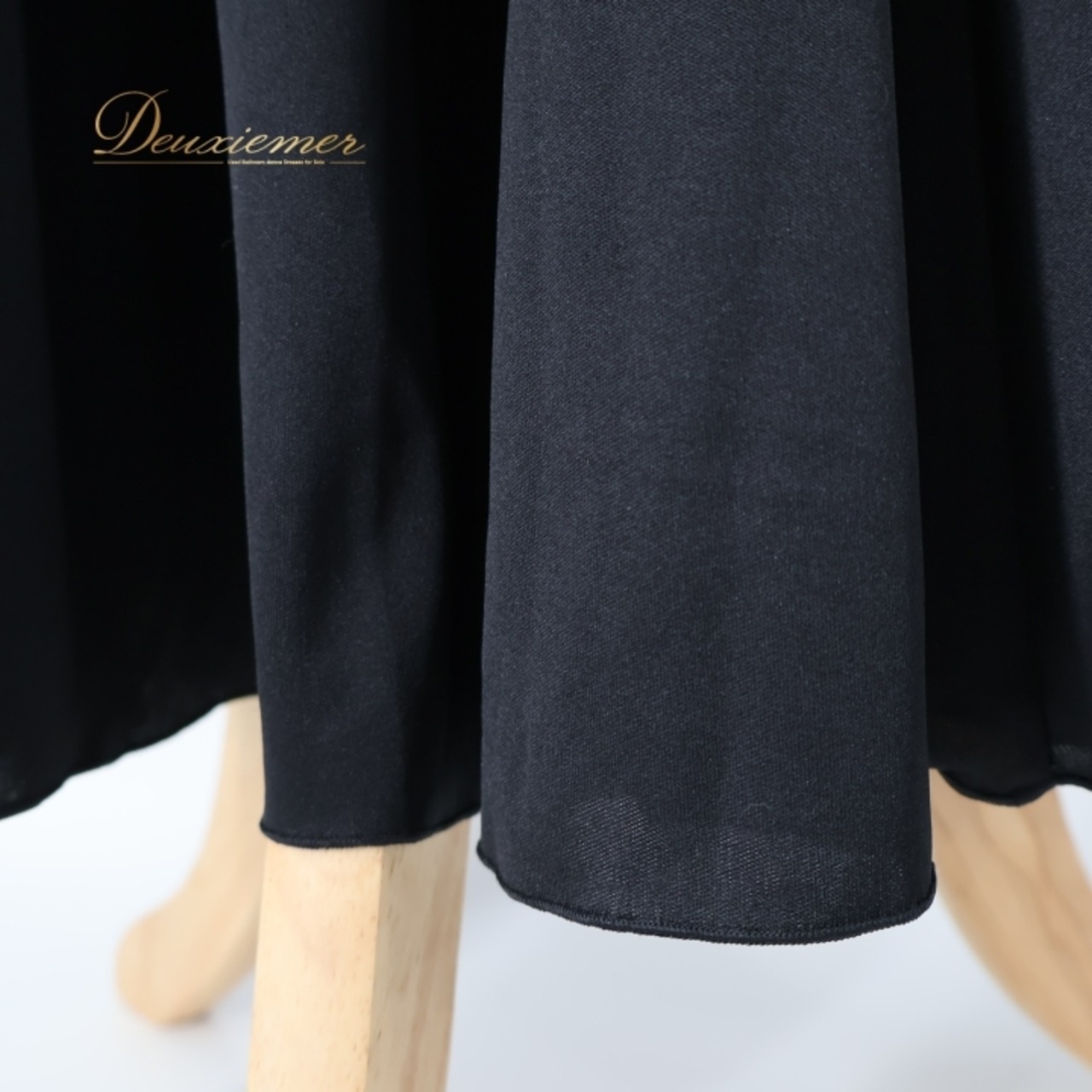 フラメンコ 衣装 ファルダ スカート ブラック系 Alcala ペチコート 黒 無地 シンプル 練習 レッスン 伸縮 ストレッチ スペイン製 オールブラック 上品 ダンス衣装 インナー