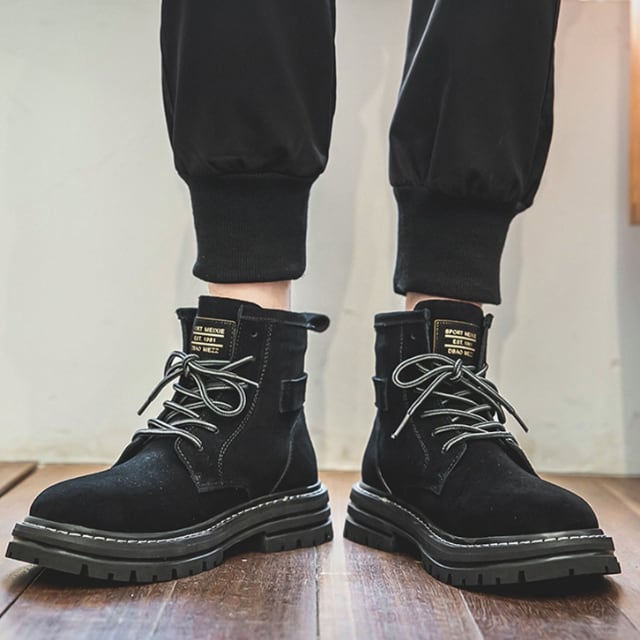 【予約販売】ブーツ レザーシューズ ハイカット スエード ベルト 革靴 メンズ 靴 ブラック ブラウン お洒落 韓国 トレンド カジュアル通勤 通学 カジュアル 24cm/24.5cm/25cm/25.5cm/26cm/26.5cm/27cm