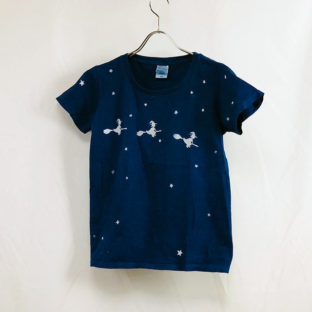 コピー：宇宙の中の藍染絞りTシャツ