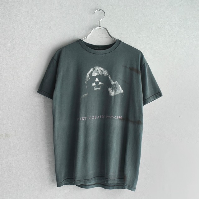 【VINTAGE】”KURT COBAIN by NIRVANA” 00’s~ 『F××K KURT』Front Printed Rock T-shirt s/s