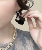 S I U R |  tiare pearl earring / pierce