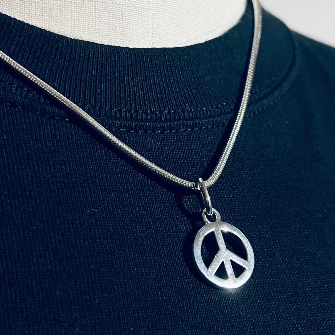 OLD TIFFANY & CO. Peace Sign Charm Necklace Sterling Silver 