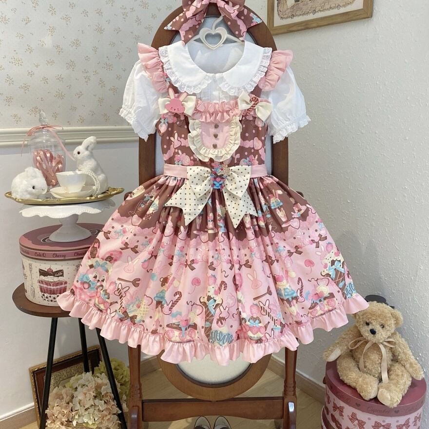 ゆめかわいい量産型 ｜うさぎとスイーツが踊る ピンクのジャンパー