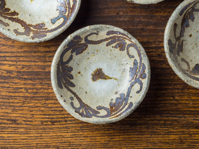 豆小鉢 唐草紋（豆鉢・お猪口）／西川真衣