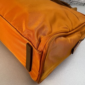 PRADA プラダ  三角ロゴ ナイロン ハンドバッグ オレンジ A-10556