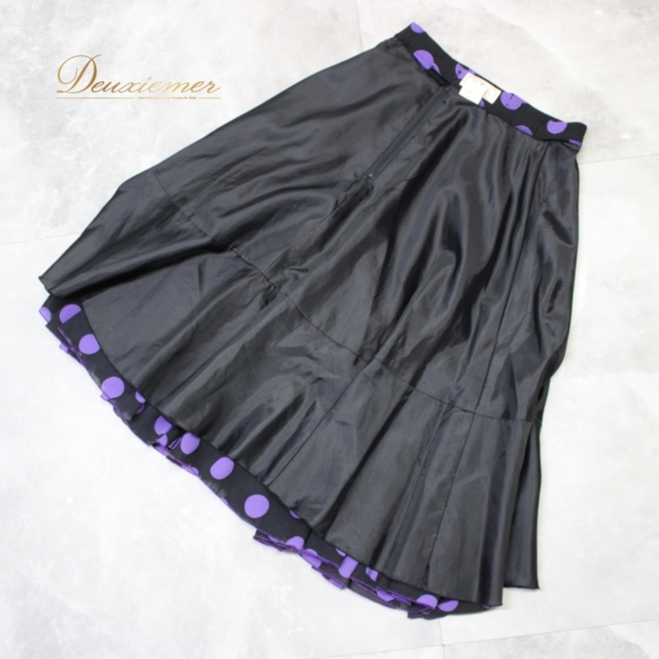 社交ダンス 衣装 スタンダード スカート レッスンウェア 紫 黒 ブラック系 パープル系 DANCE FASHION WORLD ドット 水玉 かわいい かわいいスカート フレアスカート ダンス衣装 ポリエステル素材 レトロスタイル おしゃれ レディース Mサイズ ダンスファッション 練習着 お揃いコーデ パーティー用 水玉柄 ダンスレッスン発表会 人気モデル 伸縮性あり しっかりとした生地