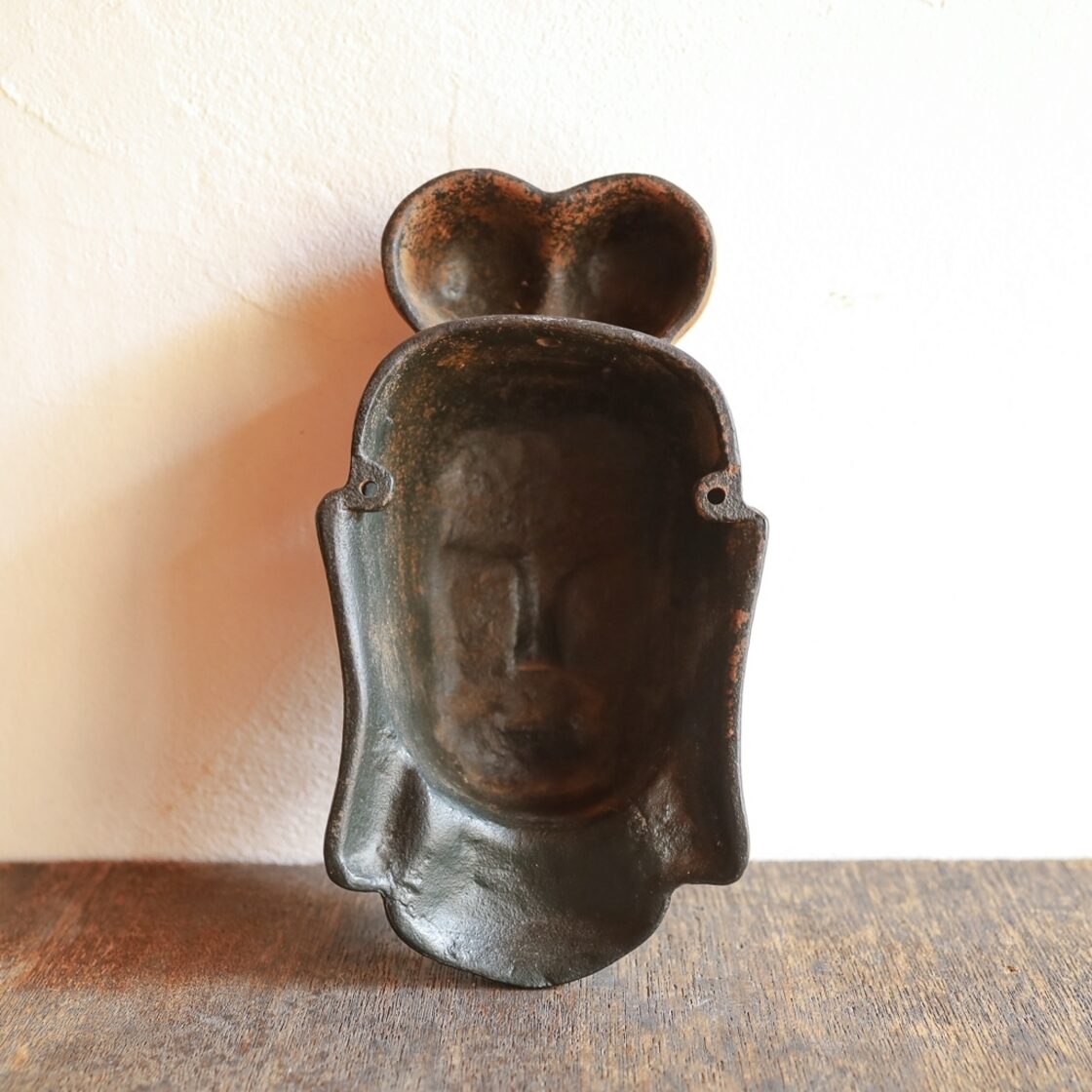 仏面/鉄製鋳物/壁掛け/中宮寺型弥勒菩薩 | PAY ID