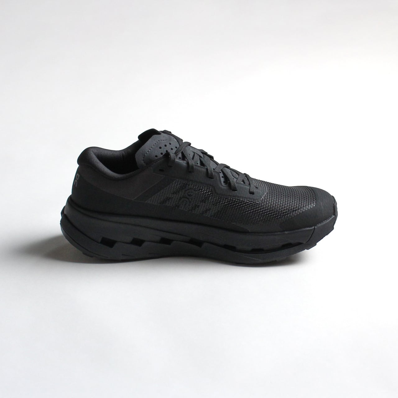 On（オン）Cloudmonster 3（クラウドモンスター3）Black / Black
