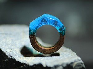 【現品限り Sale 30%off】 Nature Ring/Blue ウッドレジンリング　13号