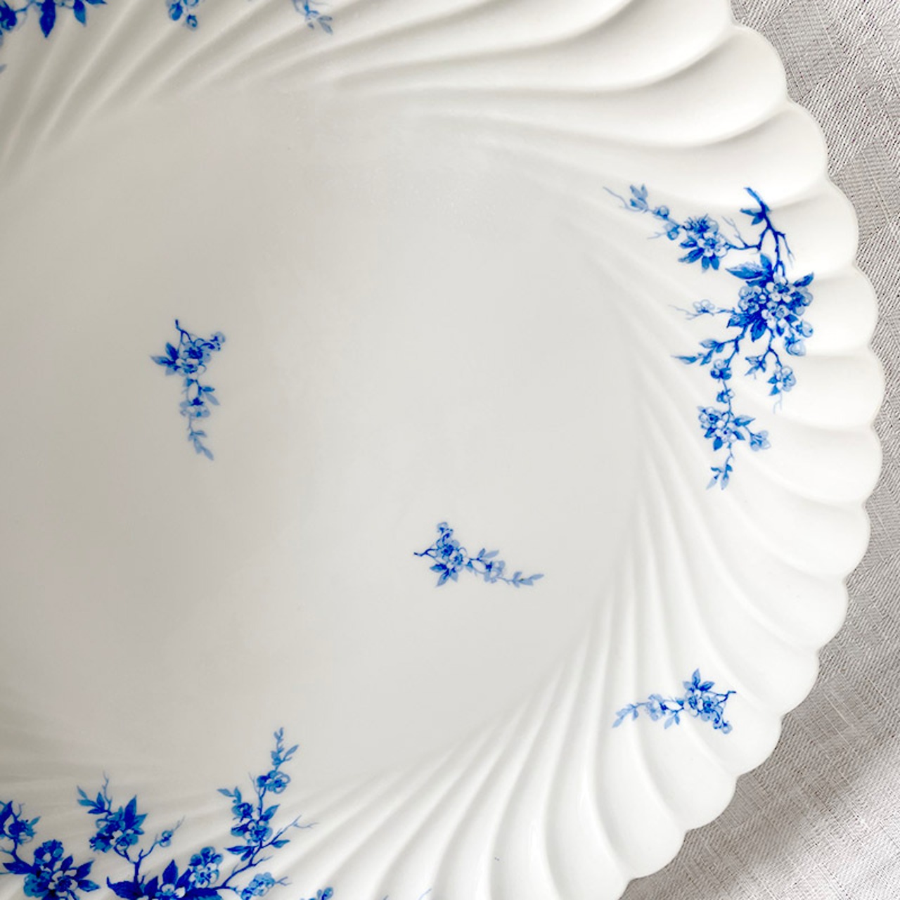 リモージュ アビランド　大皿　青い小花　未使用品 Limoges Haviland 12twdj41-1