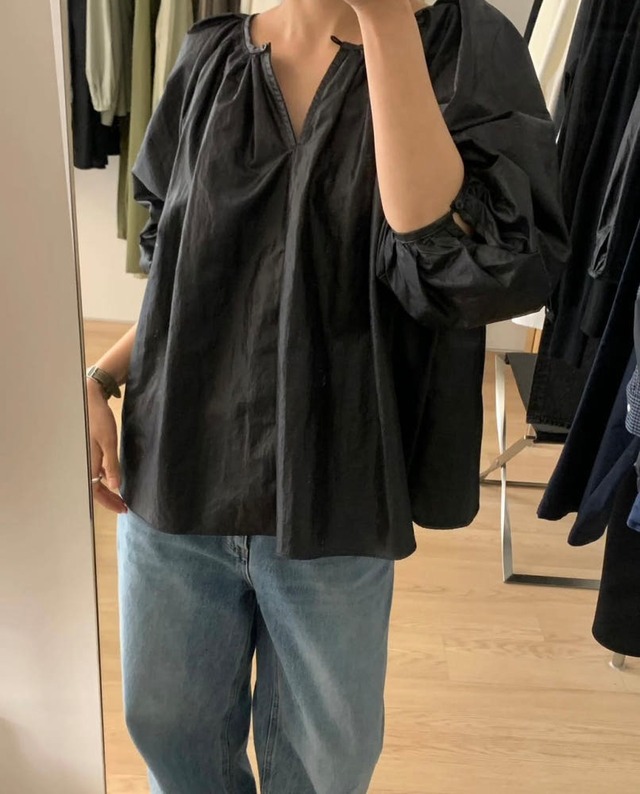 (予約) HAUS / Anna 2 ways blouse 2color