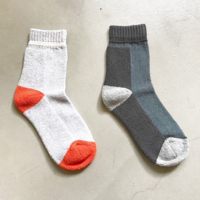 [ to.iro ] Bicolor Pile SOCKS