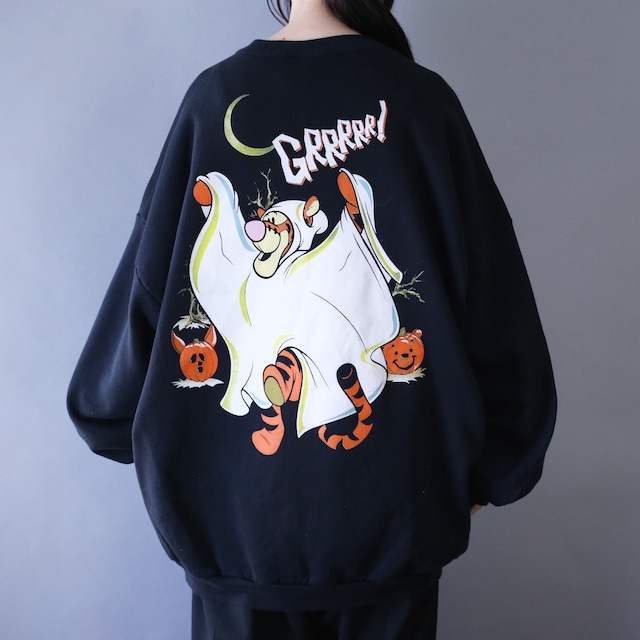 "Halloween" front and back good printed over silhouette sweatshirt