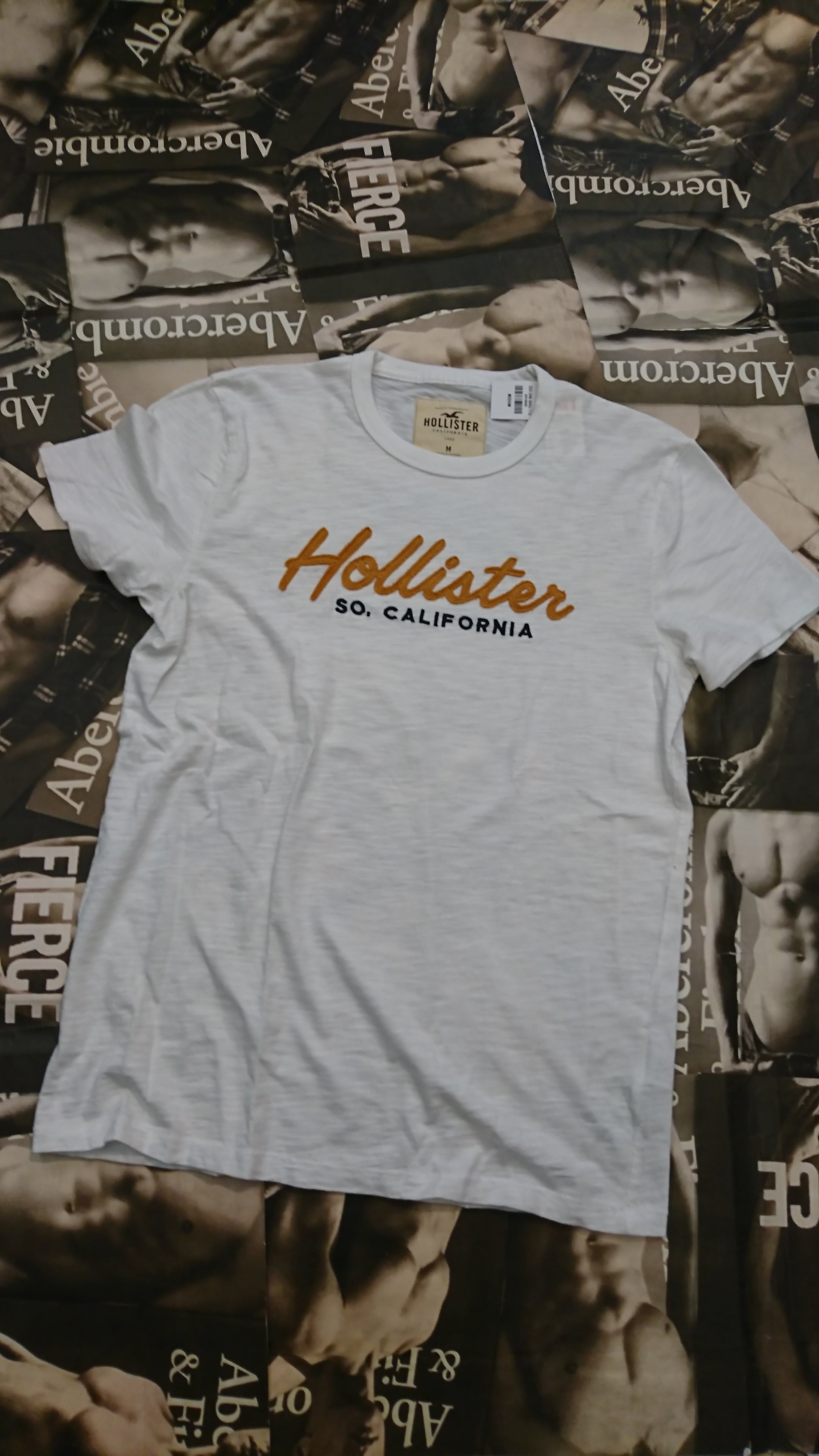 SALE‼️L★送料込★ホリスター Tシャツ HOLLISTER アバクロ