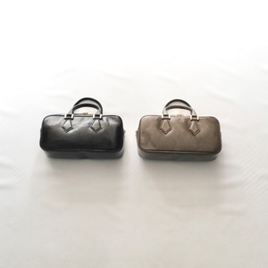 【VIOLAd'ORO ヴィオラドーロ】-NAPPA LAK- ITALIAN CHEVRON ENAMEL LEATHER MINI SQUARE BOSTON BAG イタリアンシェブロンエナメルレザーミニスクエアボストンバッグ V-1608 (2COLORS)