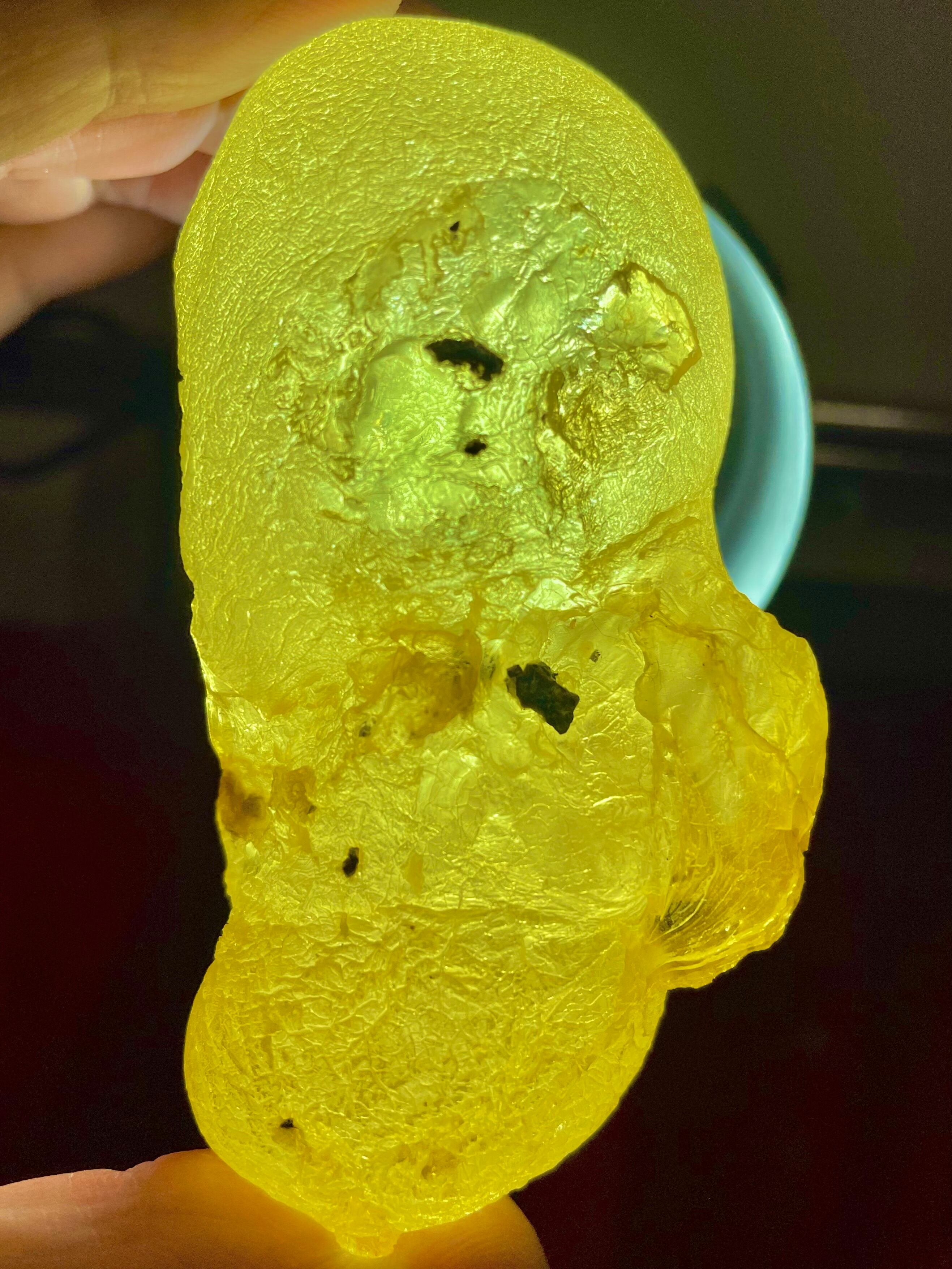 2) 琥珀(ブラジル産ゴールデンアンバー)