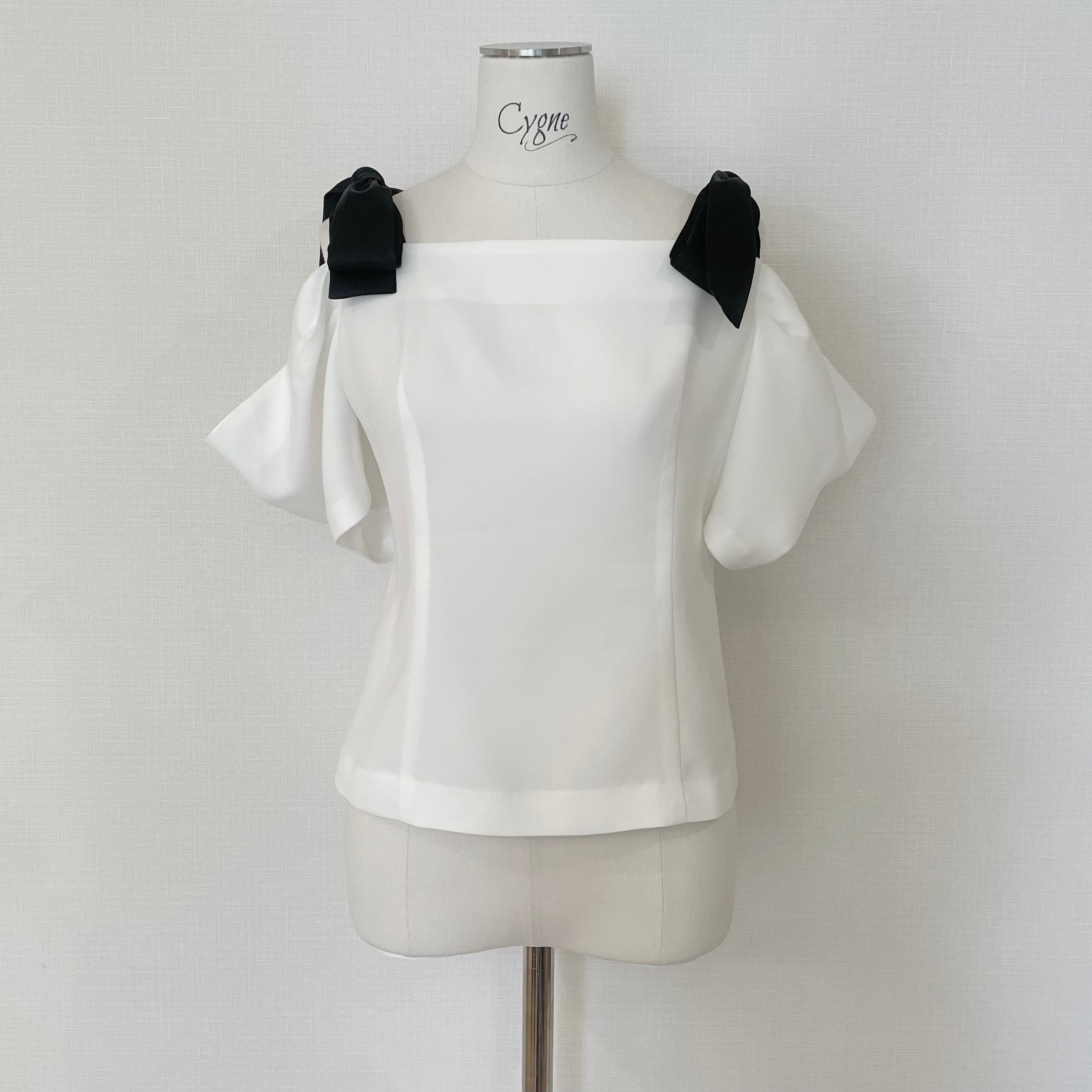 肩リボントップス Cienne ホワイト | Cygne