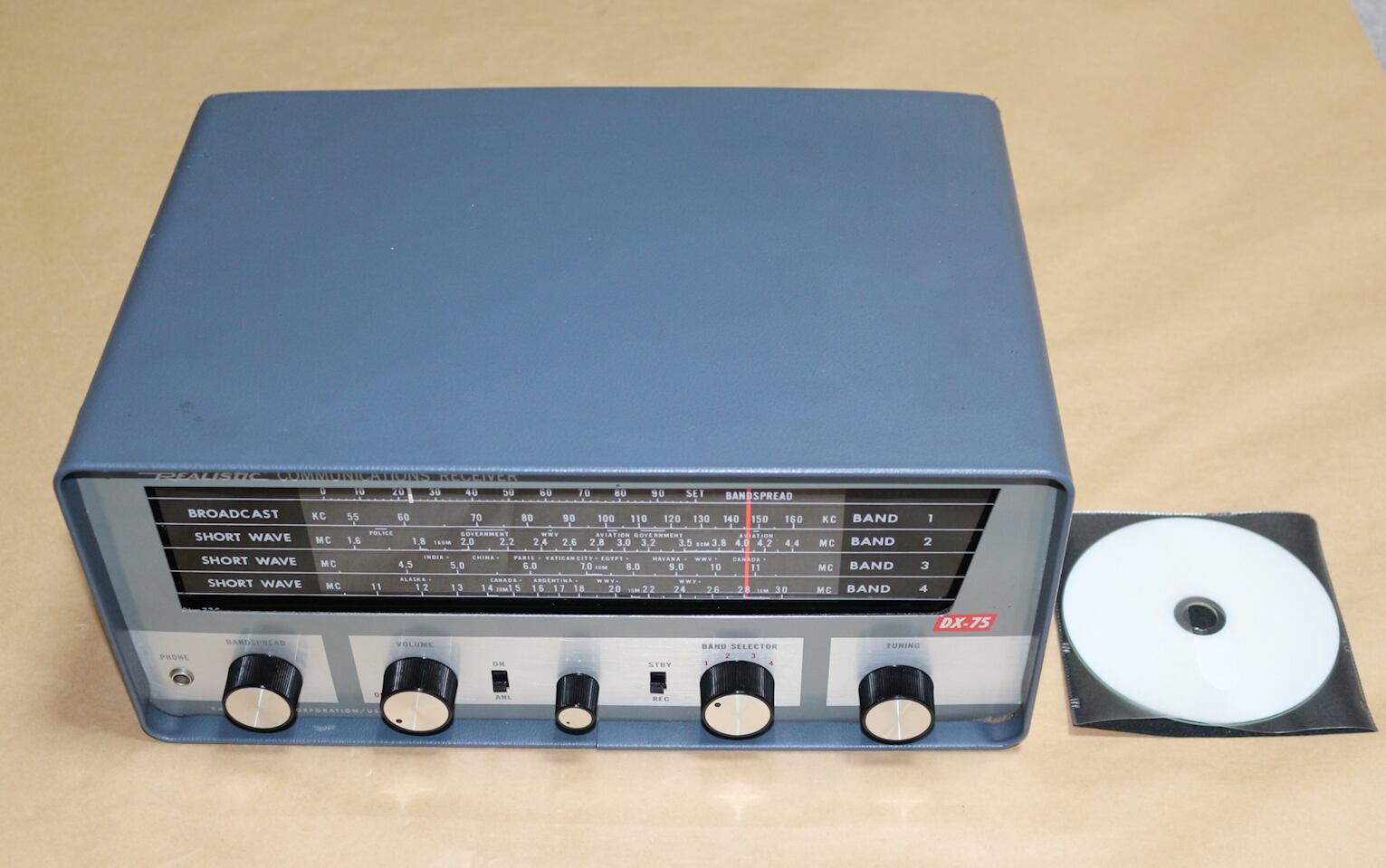 ビンテージ 4バンド 真空管通信型受信機 Realistic Dx75 コミニケーションレシーバー Used 元気です Tamaroya 球露屋