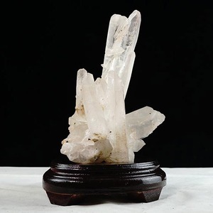 1.7Kg 水晶 クラスター マダガスカル産 台座付属一点物 292-36