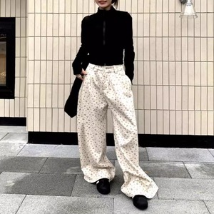 Cheeky sweet high-waisted floral wide pants