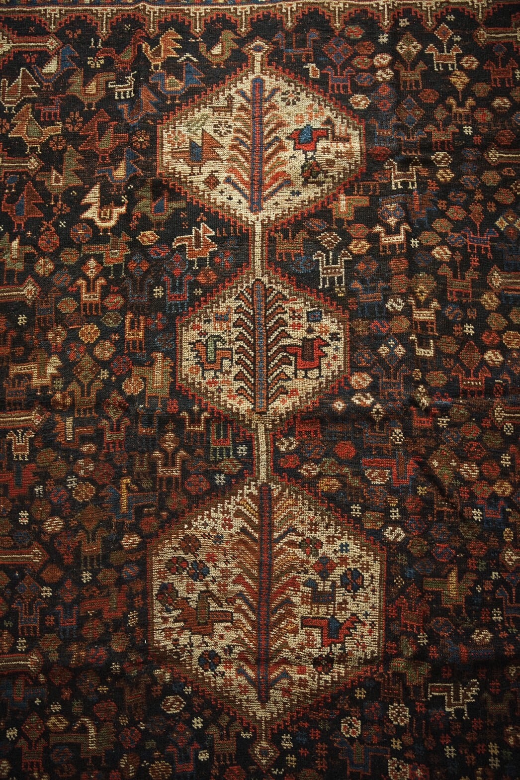 414-Antique Qashqai rug