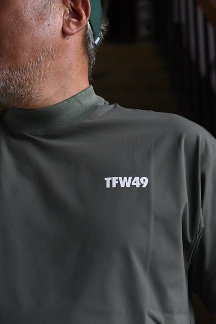 TFW49 HALF MOCKNECK TEE | satisfaction
