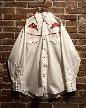 【Caka act3】“ELY” Rose Embroidery Vintage Western Shirtp