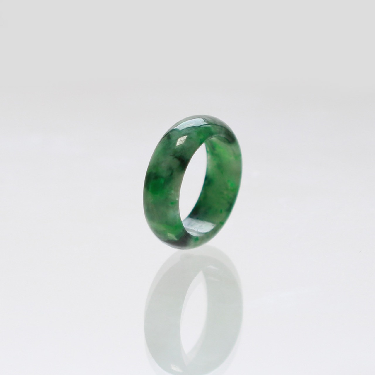 【10.5号】marble 翡翠くり抜き甲丸リング A貨翡翠 jd_rg2403