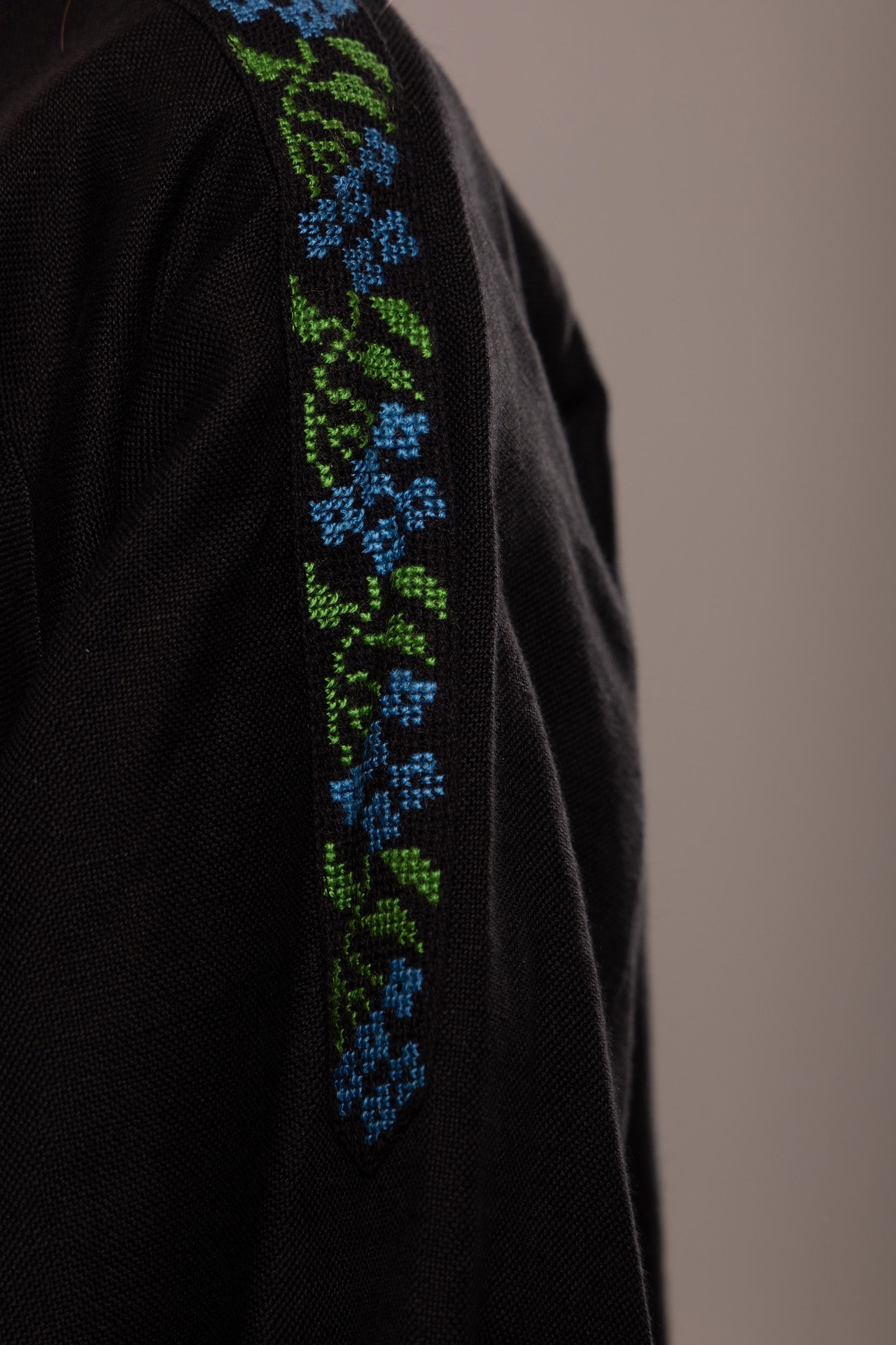ウクライナ刺繍ヴィシヴァンカ　紫陽花 手刺繍　レディース・フリーサイズ - 10