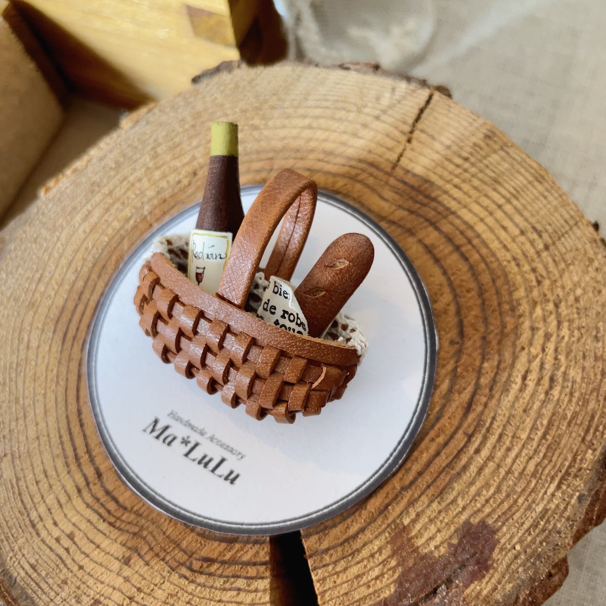 Ma*LuLu/小さなかごのブローチ/パン&ワイン(フランスパン)