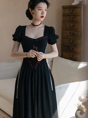 【0031】Side Lace-Up Black Elegant Short Sleeve Dress