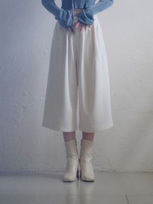 Tuck Wide Wale Corduroy Pants / WHITE