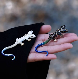 トワイライト・サラマンダー　双頭のトカゲブローチ　M25165
