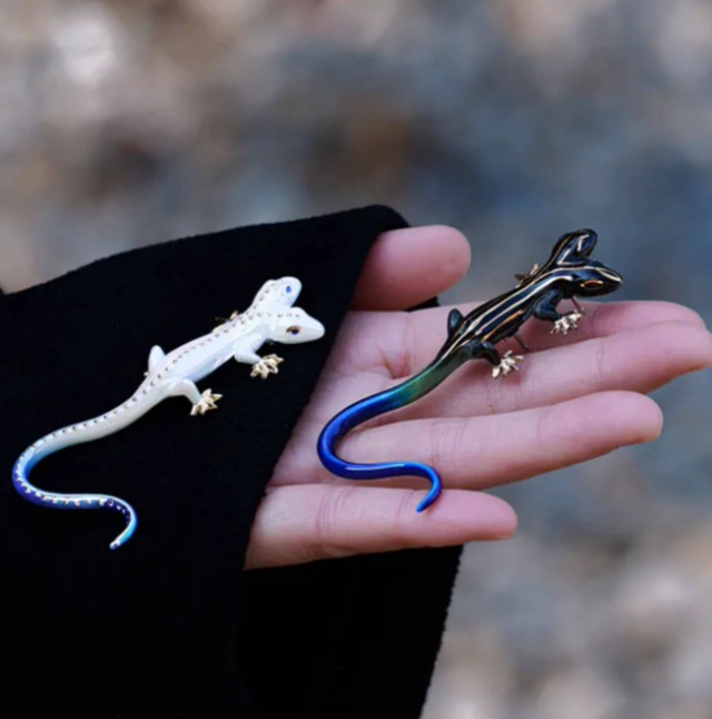 トワイライト・サラマンダー　双頭のトカゲブローチ　M25165