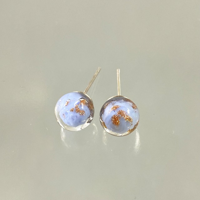 ベネチアンガラス　Avventurina ボールピアス　水色