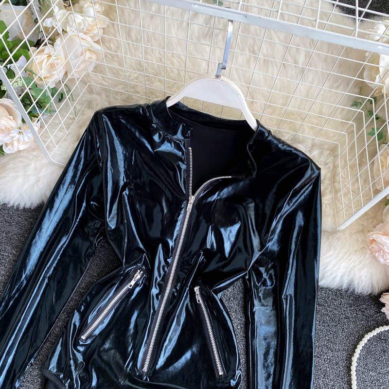 送料無料 PUレザーボディスーツセクシークラブウェアプレイスーツ長袖