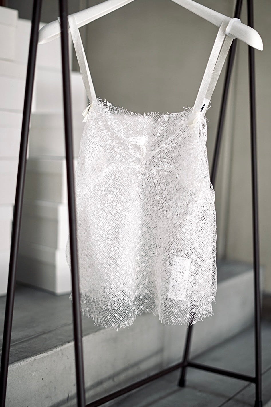 FUMIKA_UCHIDA / Dots Emb. tulle camisole (OFFWHITE,COPPER) | JUQUI