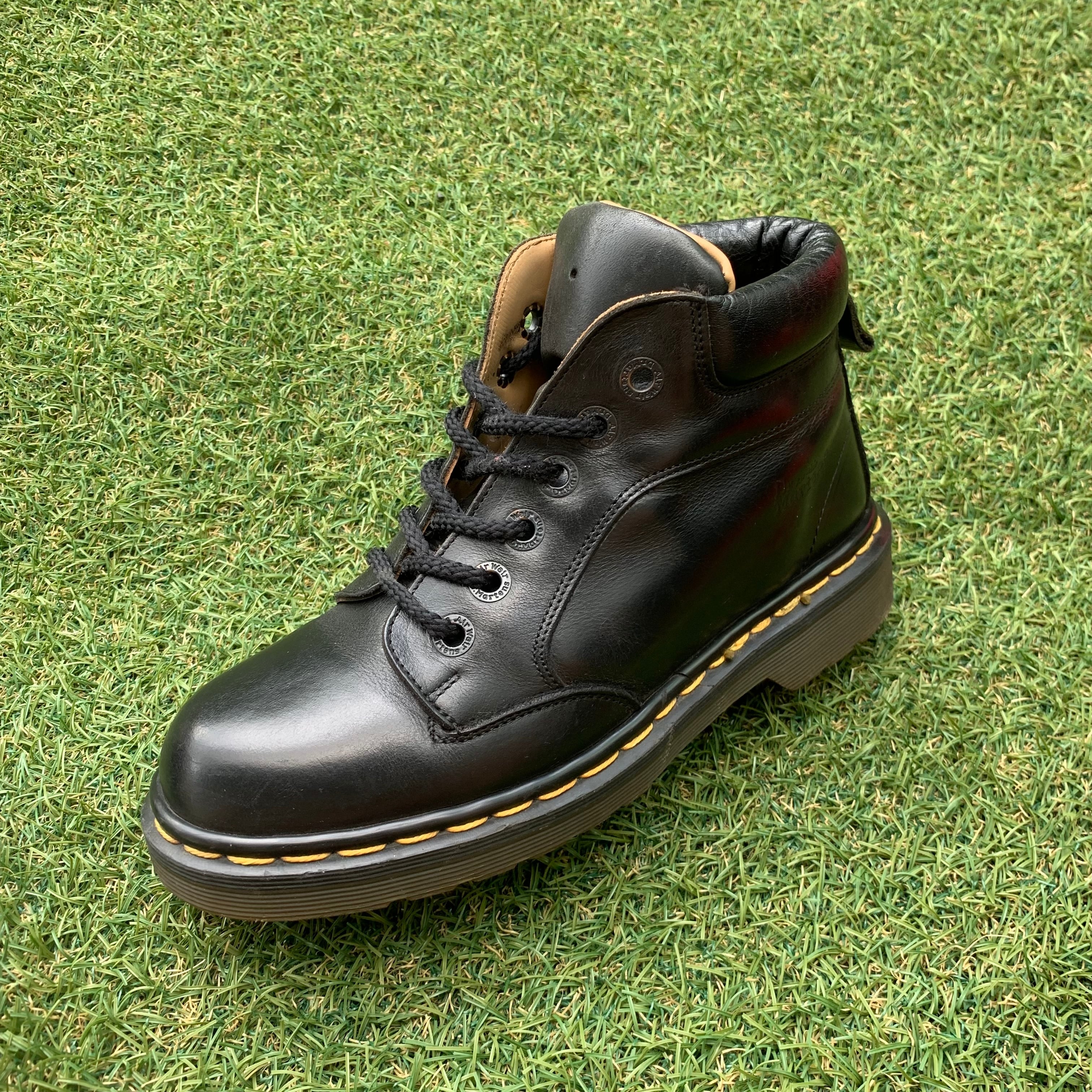 イングランド製！Dr.Martens ドクターマーチン 6ホールブーツ G122