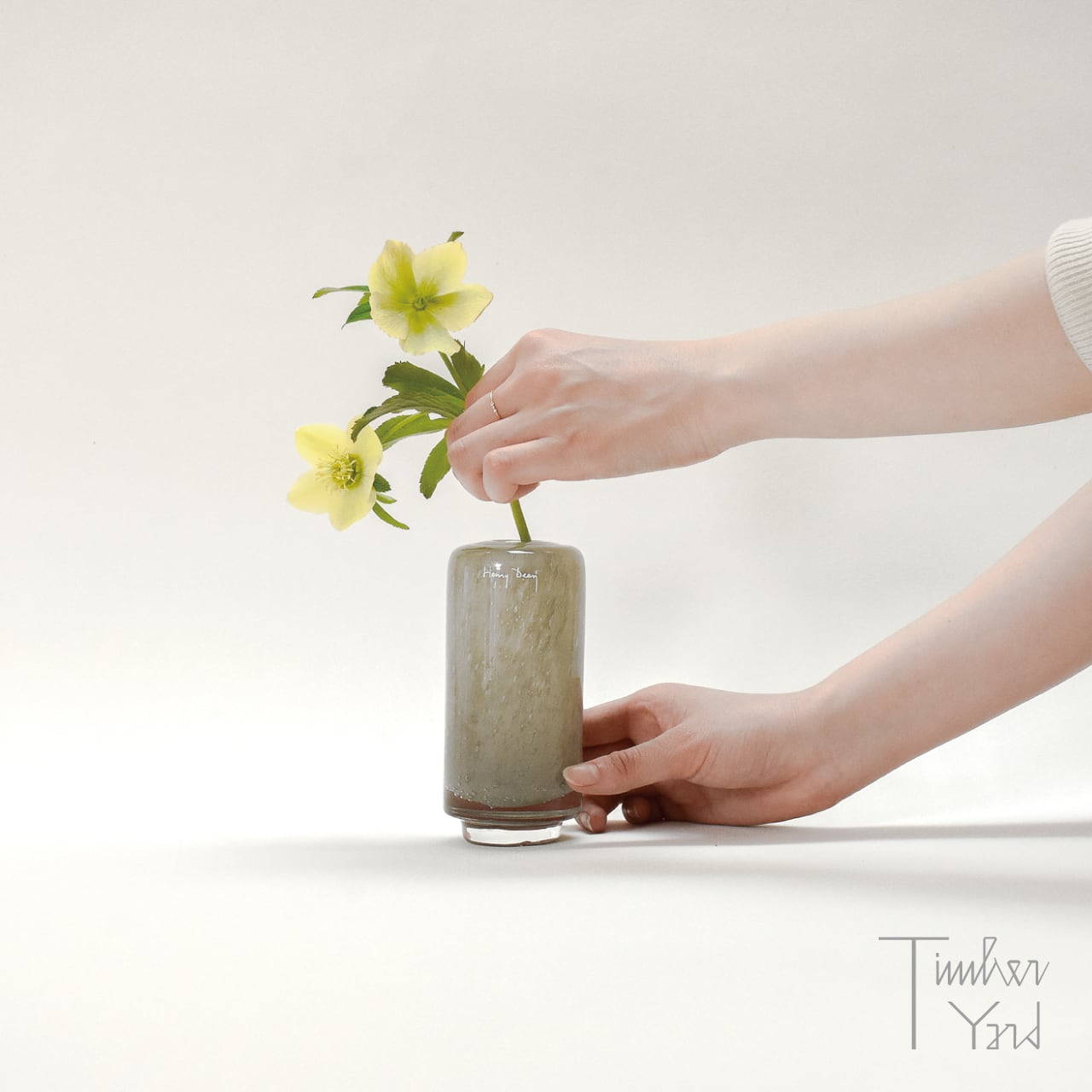 Henry Dean フラワーベースBern H14.5白 HenryDean ヘンリーディーン V